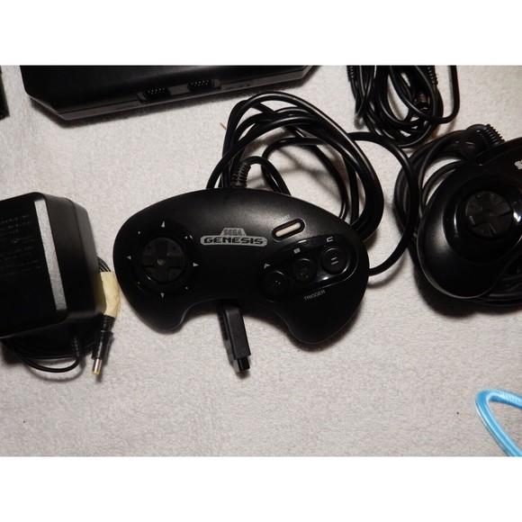 SEGA Genesis II Console Black-q1 Complete With 4 Games. 2 Controller, All Wires! - Picture 7 of 14